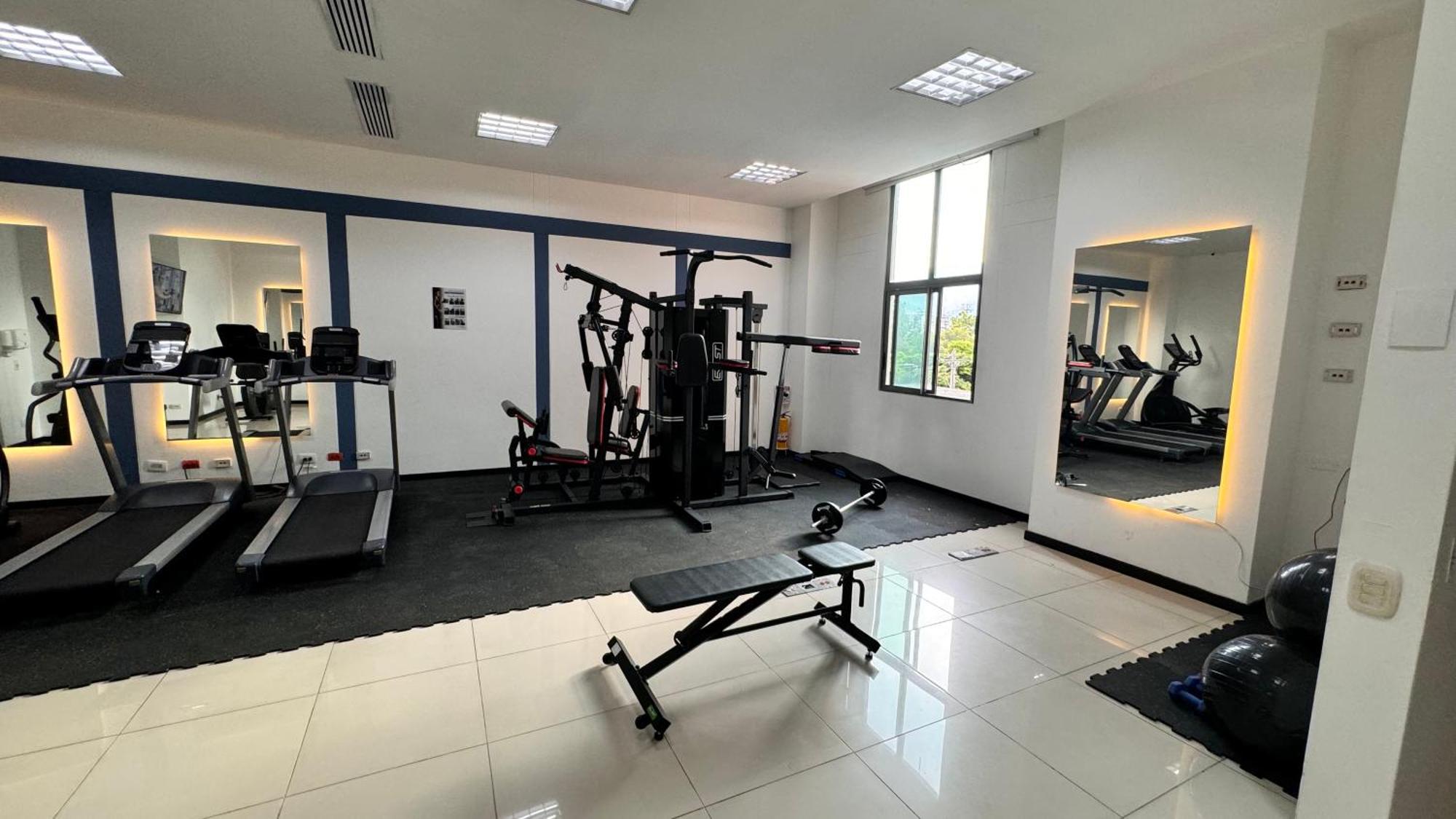 Tequendama Hotel Medellin - Estadio Ngoại thất bức ảnh
