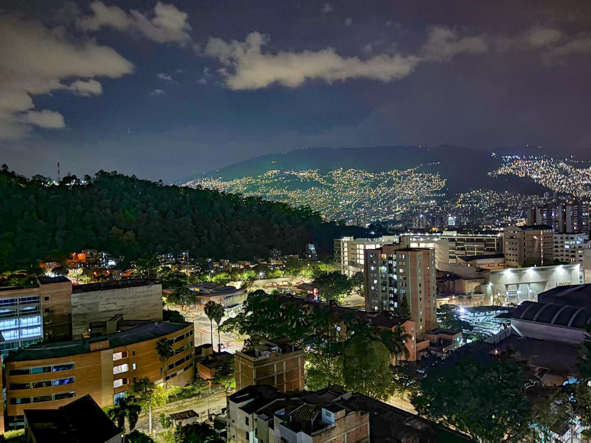 Tequendama Hotel Medellin - Estadio Ngoại thất bức ảnh