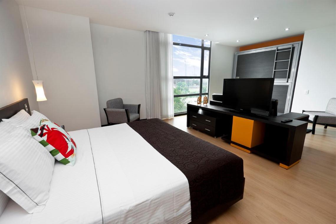 Tequendama Hotel Medellin - Estadio Ngoại thất bức ảnh