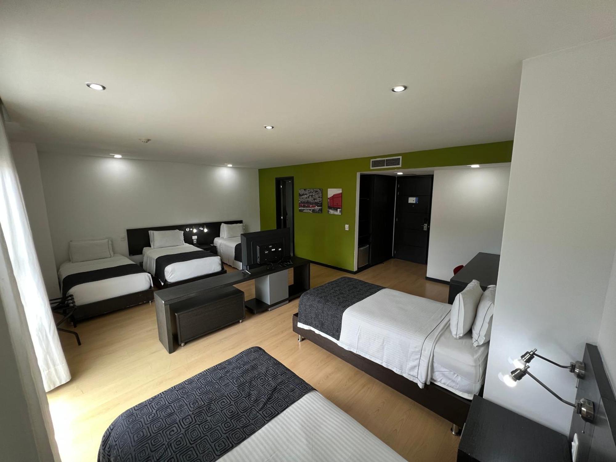 Tequendama Hotel Medellin - Estadio Ngoại thất bức ảnh